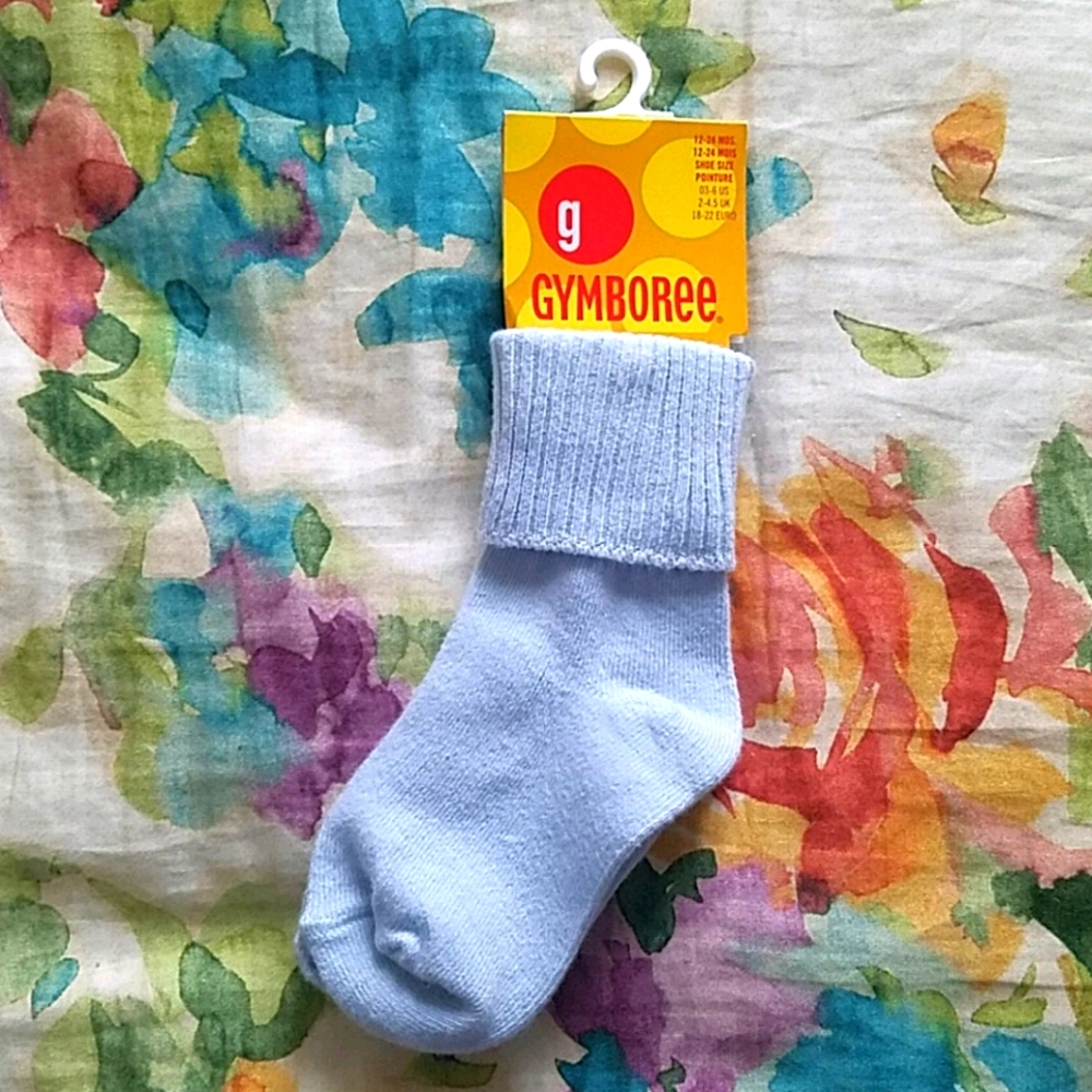 ⭕🔴👶NWT Gymboree Baby blue socks. Size 12-24 mos.